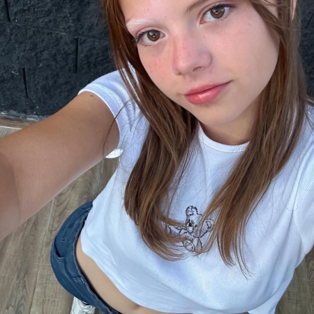 naz aksu