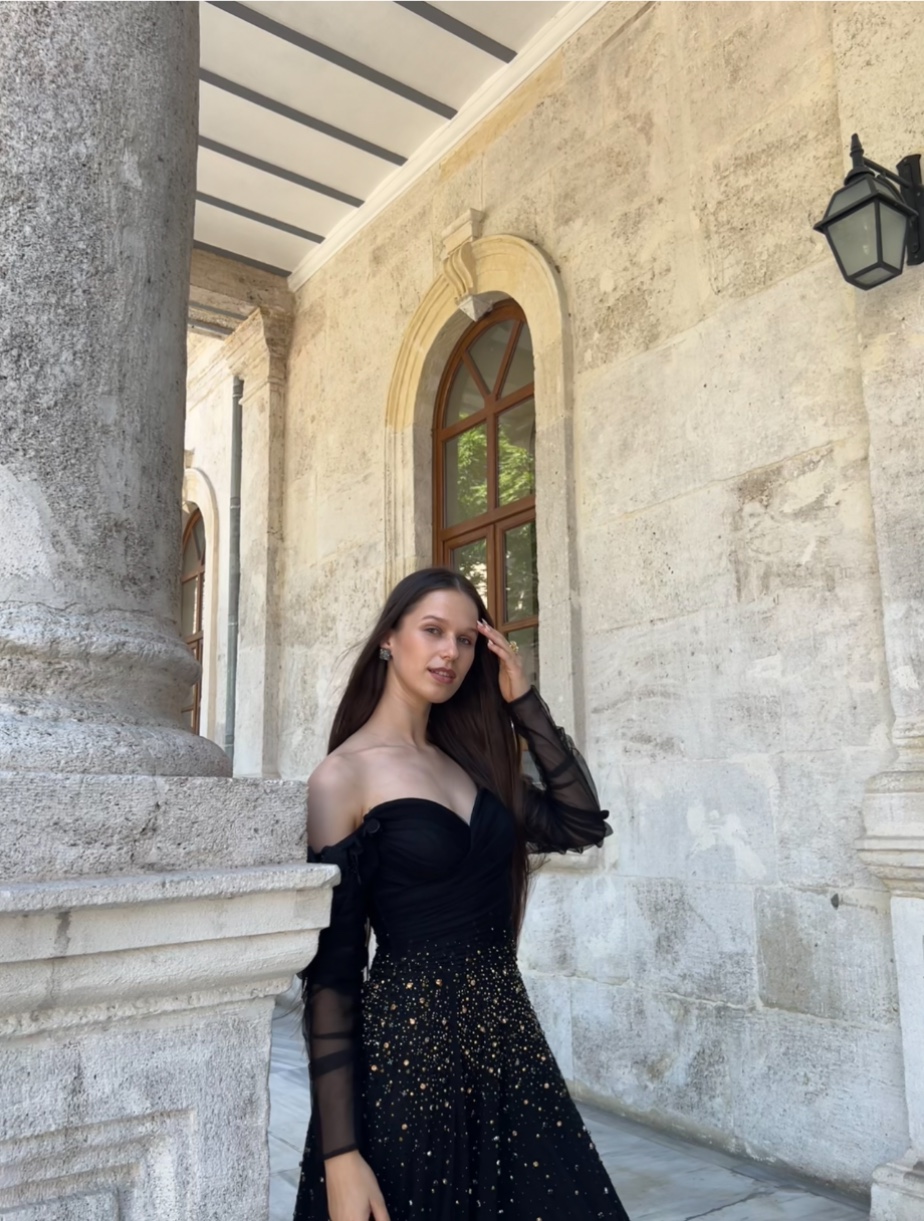 Angelina Kuran