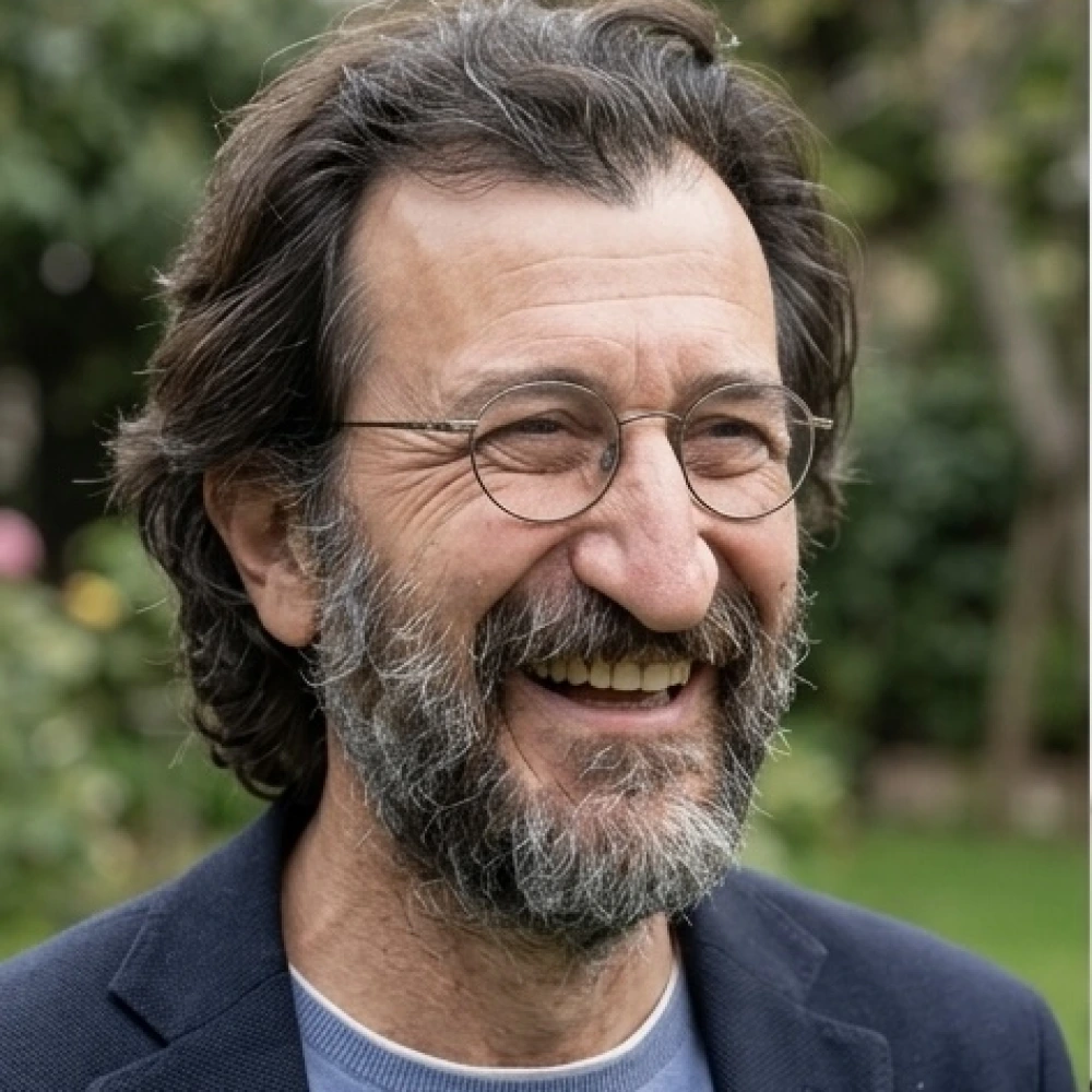 Cenk Behram Su