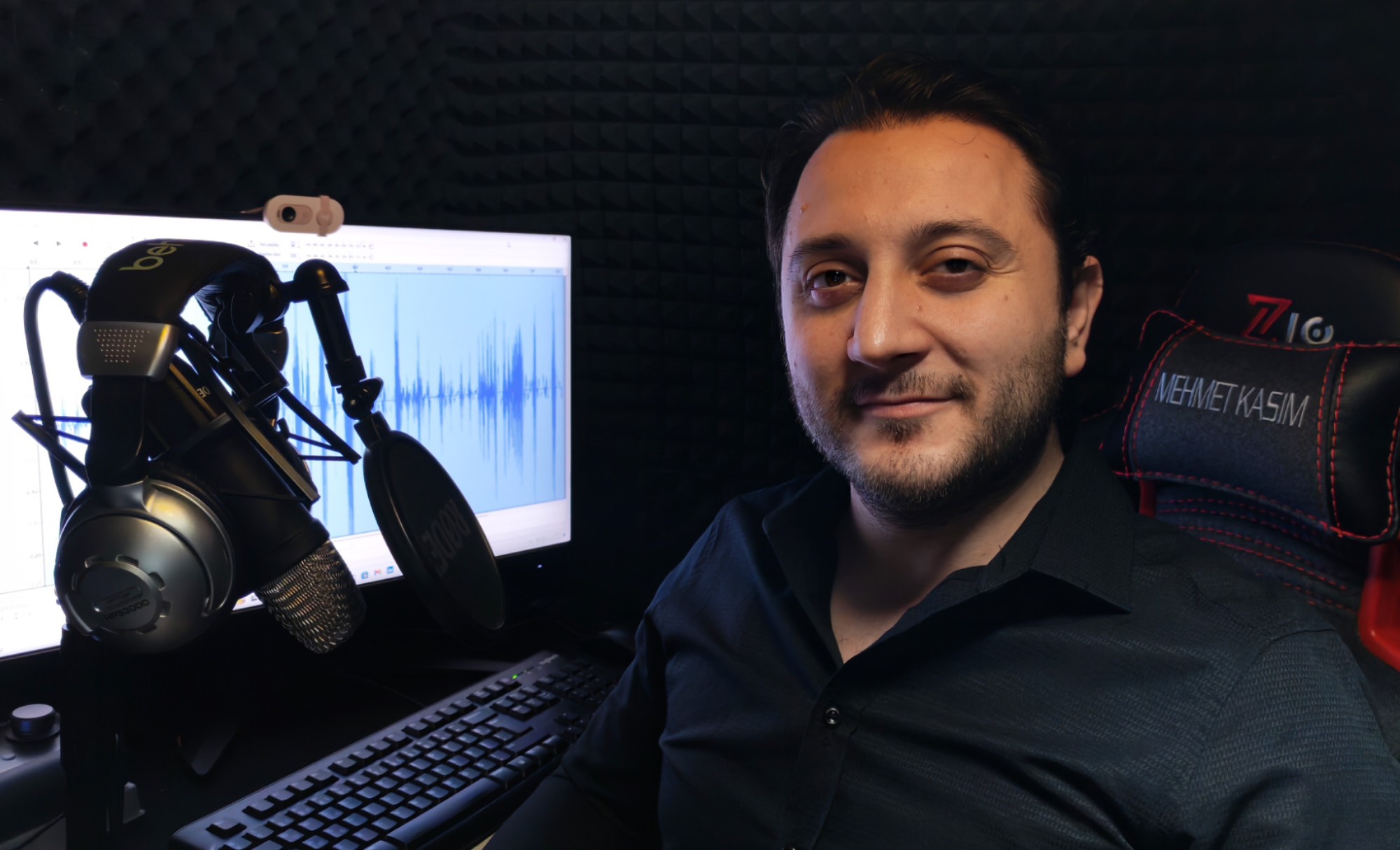 Projeleriniz için Türkçe - İngilizce seslendirme yapabilirim