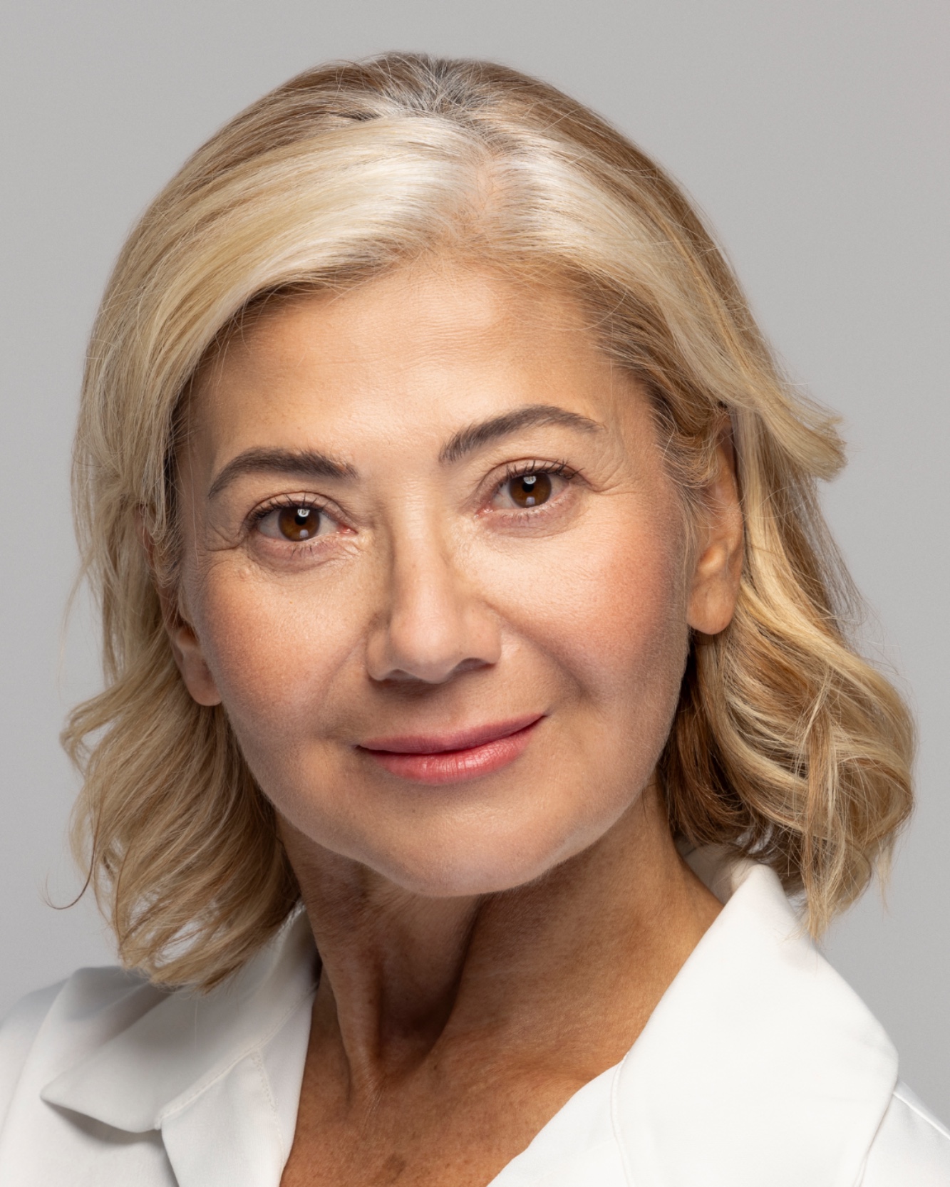 Bengü Erol