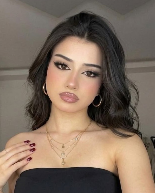 Ayşe Demir